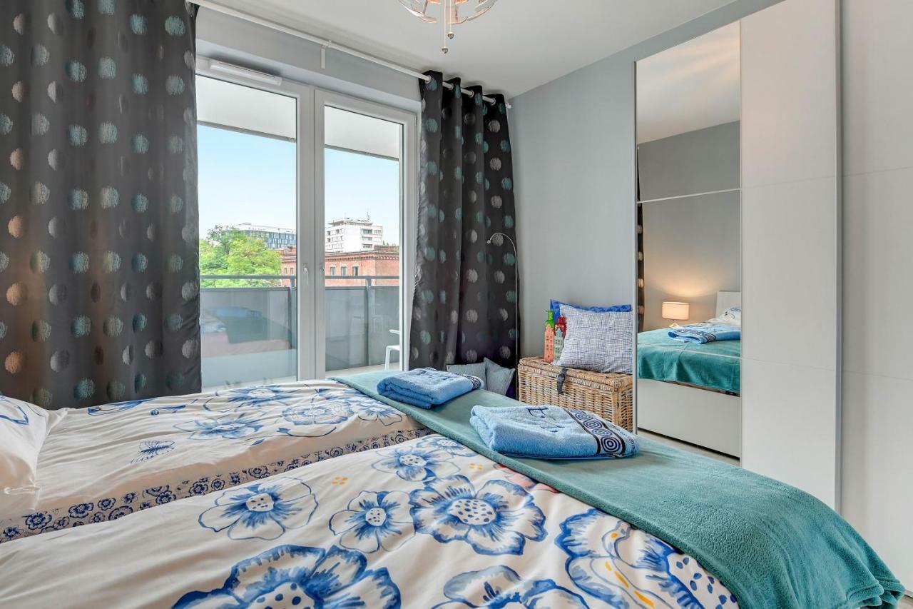Via Apartments Deluxe Гданьск Экстерьер фото